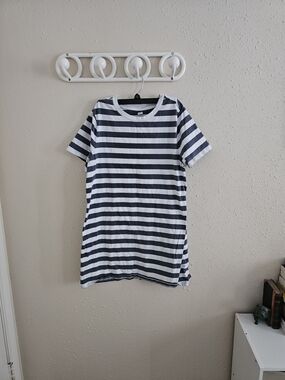 Old Navy Navy and White Horizontal Stripe Crewneck Tee